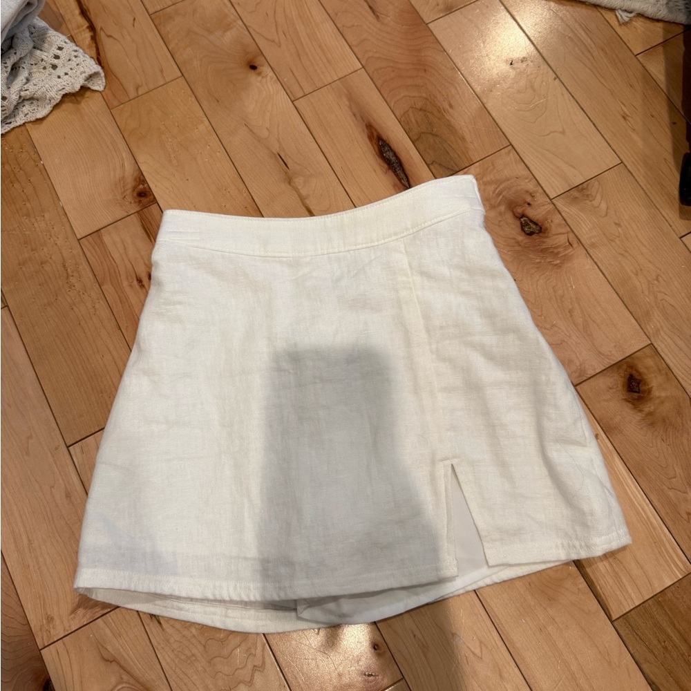 Hollister Off-White Mini Skirt